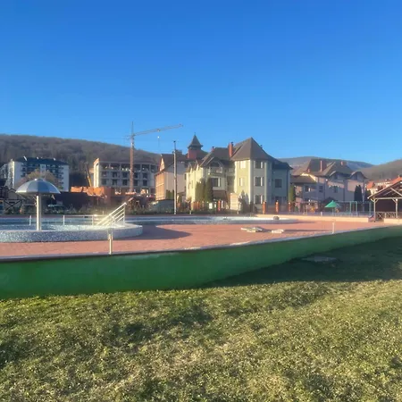 Moonglade Allure Apartment