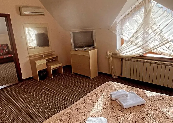 Moonglade Allure 波利亚纳