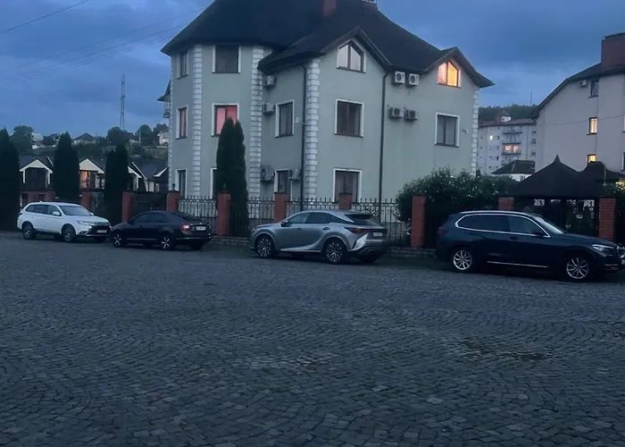 Moonglade Allure 公寓