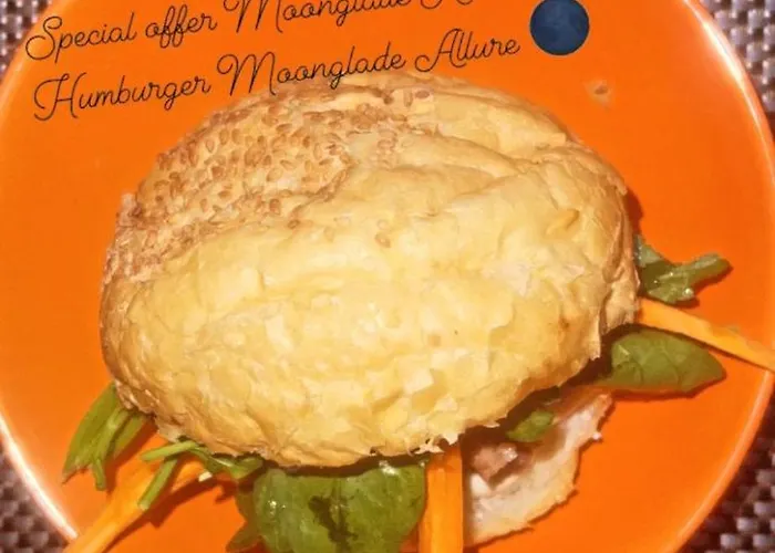 Moonglade Allure 公寓 波利亚纳