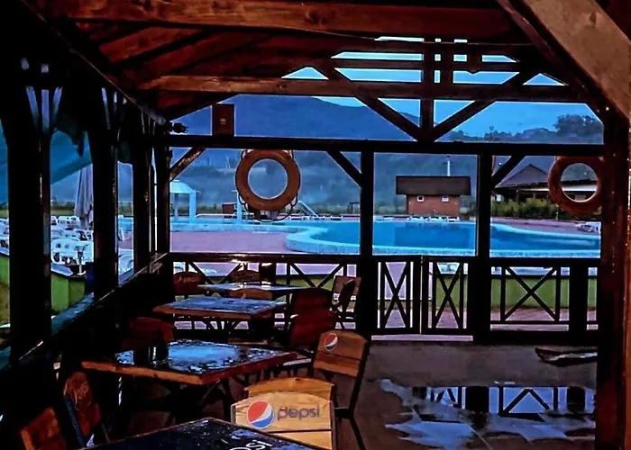 Moonglade Allure 公寓 波利亚纳